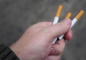 5 shopkeepers fined for selling loose cigarettes in punjab