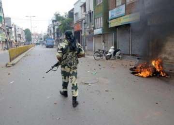 40 arrested for communal clashes in vadodara