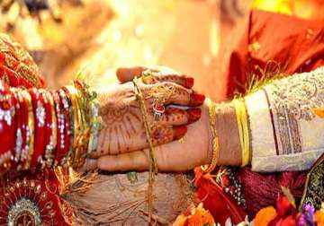 51 couples tie knots in mass wedding in delhi