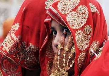 bihar lack of toilet forces bride to leave in laws home