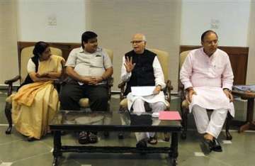 gadkari other bjp leaders meet on yeddyurappa s fate