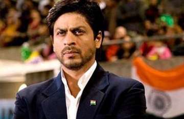 shah rukh wants hockey players strike to end soon