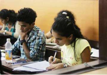 aspirants for jee falls interest in engineering fading away