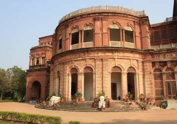 know more about dholpur palace