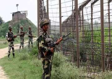 bsf putting laser wall to fill gaps along indo pak border