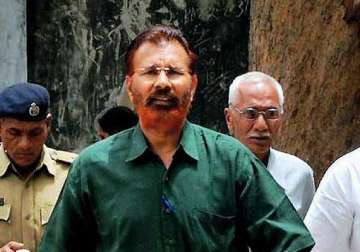 ishrat case d g vanzara tells court he only followed orders