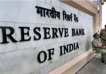 456 bank branches out of 739 operational in kashmir says rbi