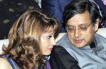 sunanda says tharoor is not corrupt i am in ipl on my own