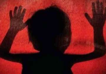 7 yr old girl gangraped in delhi juvenile arrested