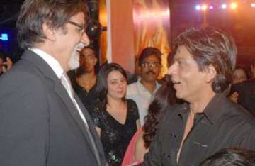 amitabh bachchan wishes a speedy recovery for srk