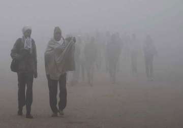 dense fog drizzle make uttar pradesh chilly