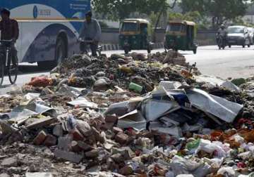 mcd gets nearly 38 000 complaints on app during swachh delhi