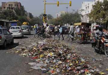 hc to delhi government pay sanitation workers salaries
