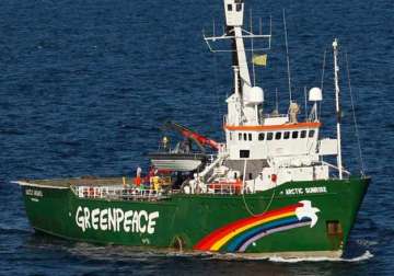government refuses entry of greenpeace activist into india