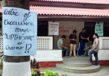ftii calm after ghearo of director by students