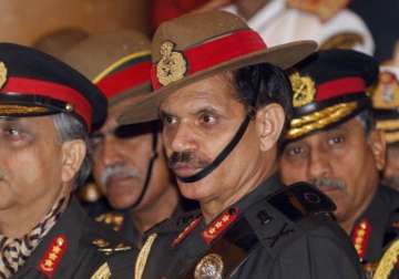 pak continues to support militants in j k army chief