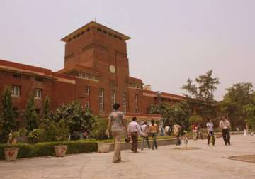delhi university announces 4th cut off list seats still vacant