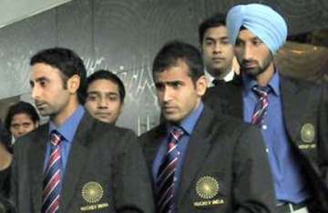 indian hockey team goes on strike again