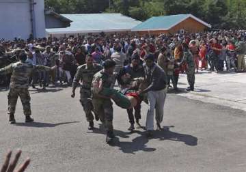 1 10 000 rescued in flood hit kashmir as relief efforts scaled up