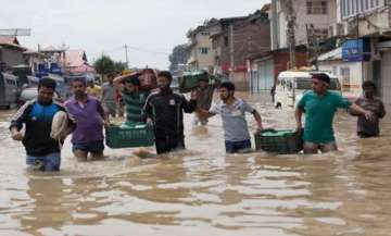 kashmir floods govt to track missing through facebook and 24x7 helpline numbers