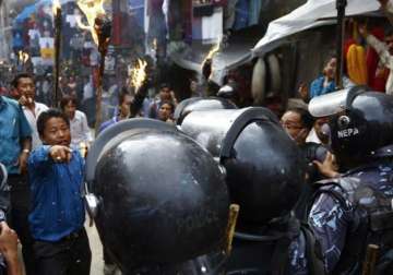 nepalese cops cross border to take shelter in ssb posts during protests