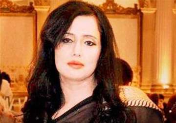 sunanda pushkar murder case delhi police may question pakistan journalist mehr tarar