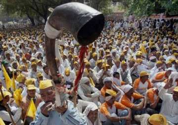 jats to cut supplies to delhi if reservation not implemented by sep 28