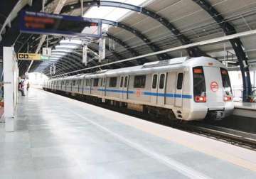 delhi metro services briefly hit by technical snags