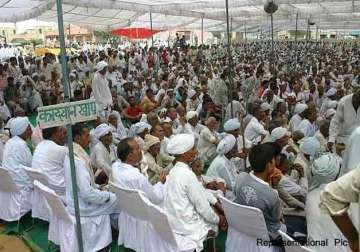 khaps demand implementation of swaminathan commission report