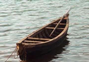 boat capsizes in odisha six missing