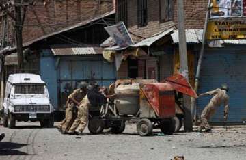 curfew in parts of srinagar