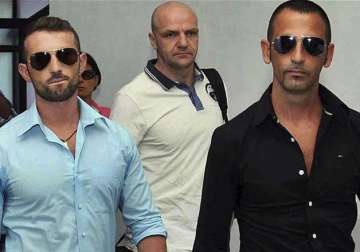 italian marines case european parliament adopts resolution asks india to allow return of the two accused