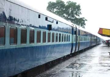 28 stations under western railway to get facelift
