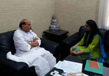 dcw chief swati maliwal meets rajnath singh over women safety