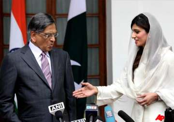 india pak agree on more loc travel and trade in kashmir