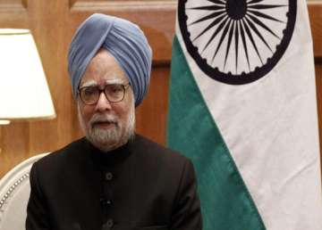 india cannot expect outside help to tackle economic woes says pm