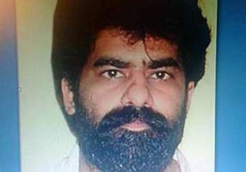 indian mujahideen operative afzal usmani escapes from mumbai court