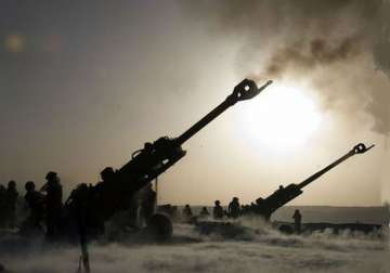 indian army to induct indigenous howitzers in 2013