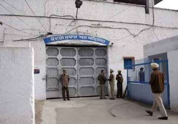 indo pak judicial commission meets 56 pak prisoners in amritsar jail