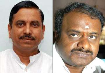 jd s bjp dilemma over anti congress front in karnataka