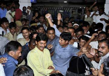 jagan faces ire of telangana supporters