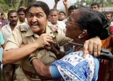 jaitapur police did not spare even women children