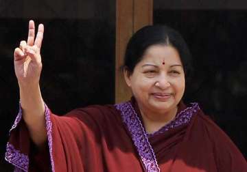 jayalalithaa commends centre on rail budget