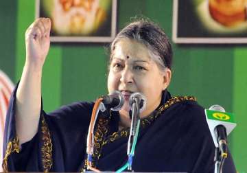 jayalalithaa has to appear in da case