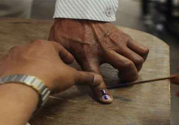 jharkhand 2nd phase poll revised to 63.45 pc