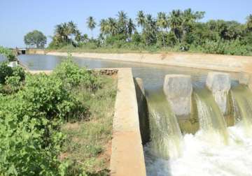 karnataka told to release 12 tmc of water to tn in december