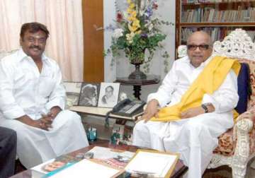 karunanidhi offers alliance to vijayakant s dmdk