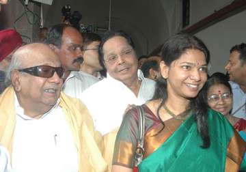 karunanidhi faults centre for kanimozhi s arrest