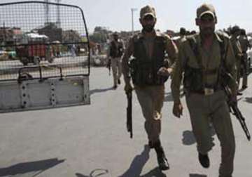 kashmir police cadets turn violent