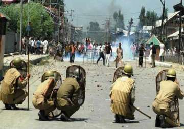 kashmir protests case filed against those spreading death rumours